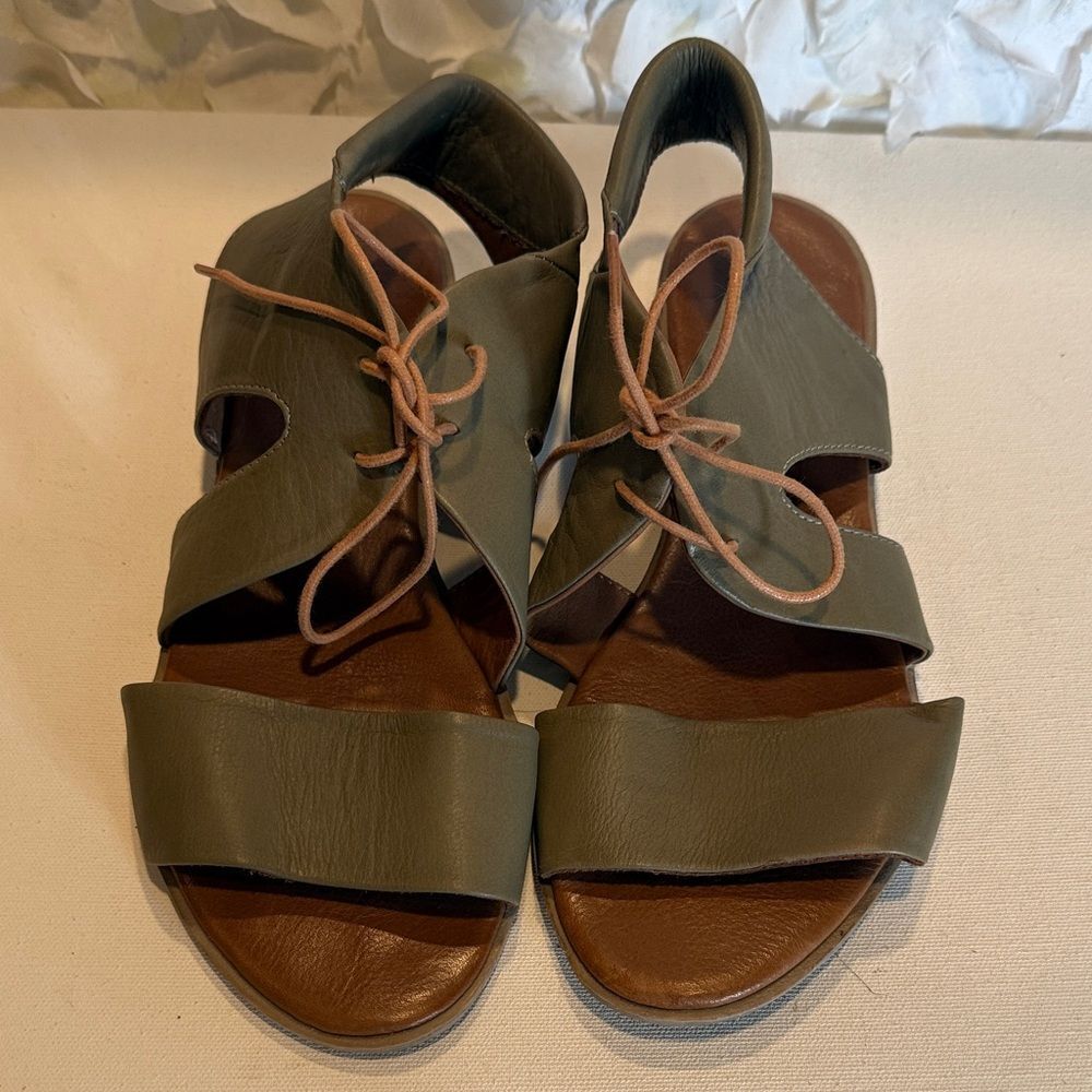 Bueno Olive Green Leather Lace-Up Sandals with Brown Footbed